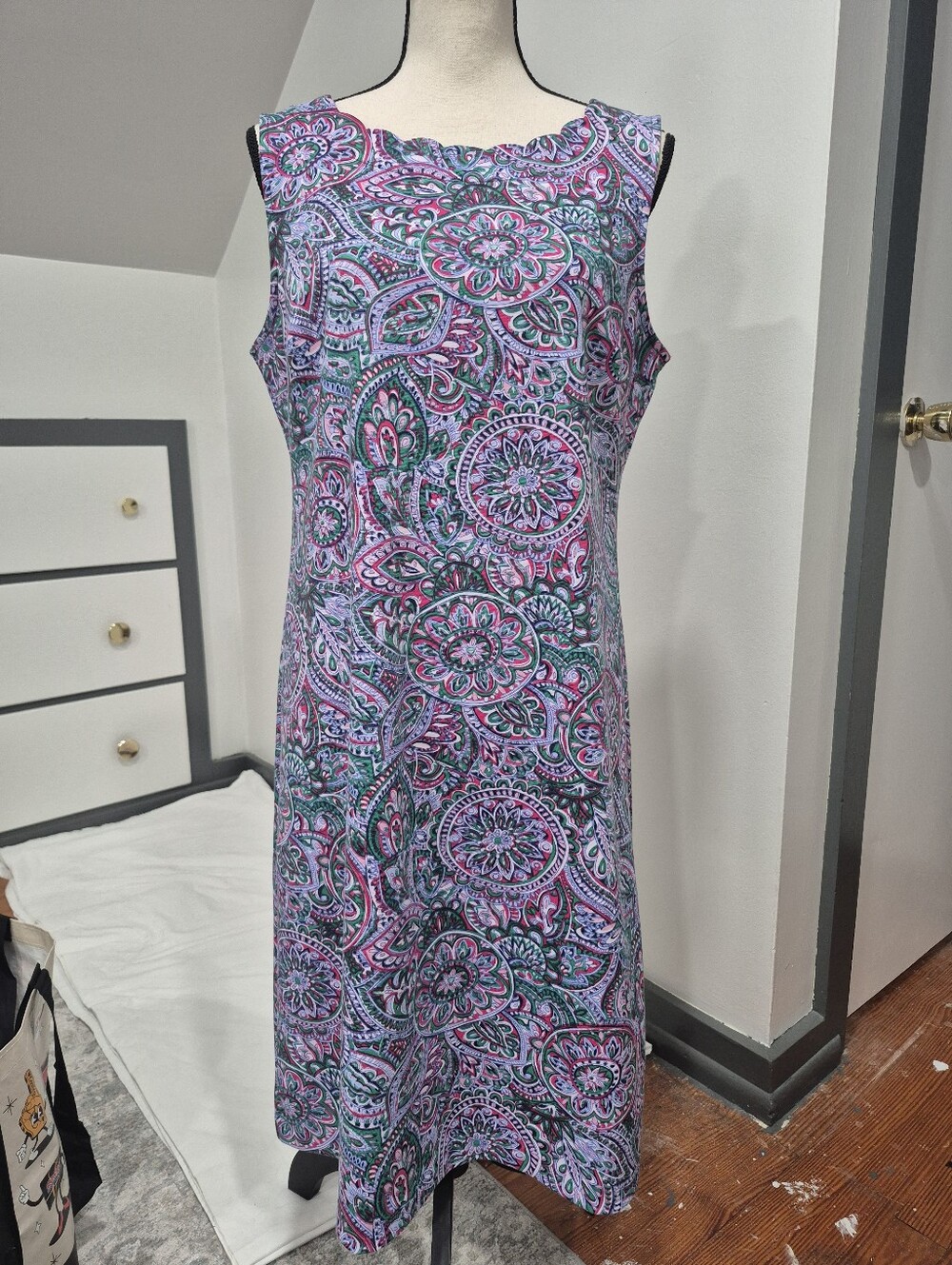 Like New! Talbots Sleeveless Scallop Neckline Dress